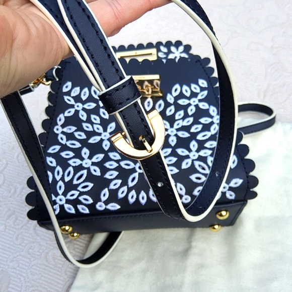 SOLD-Zac Zac Posen Iconic Eartha Mini Top Handle Crossbody Bag - Picture 13 of 14